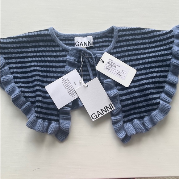 NWT GANNI wool / cashmere collar - Picture 2 of 3